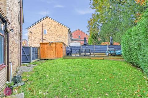 2 bedroom semi-detached house for sale, Fearn Dene, Rochdale OL12
