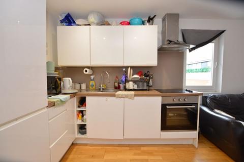 1 bedroom flat for sale, High Street, Slough