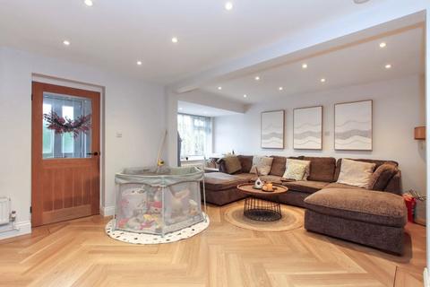 undefined, Connaught Close, Hemel Hempstead