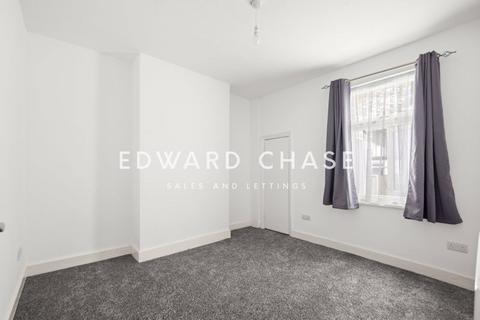 3 bedroom terraced house for sale, Kingston Road, Ilford, IG1