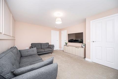3 bedroom semi-detached villa for sale, Kingslaw Avenue, Kirkcaldy