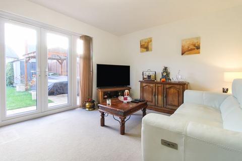 3 bedroom semi-detached house for sale, Yates Meadow, Sandy SG19