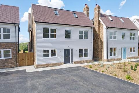 undefined, Grove Lane, Chigwell IG7