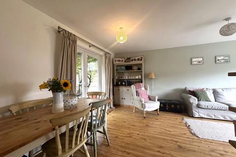 3 bedroom terraced house to rent, Redmoor Close, Littlemore