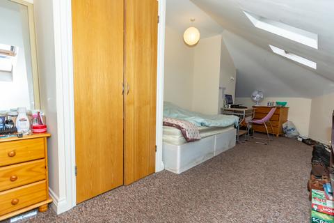 undefined, 81 Belgrave Road, TFF