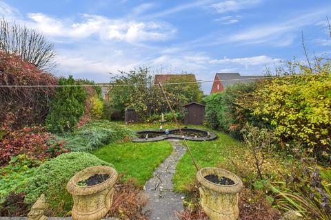 3 bedroom detached bungalow for sale, Derbyshire Lane, Norton Lees. S8 8SG