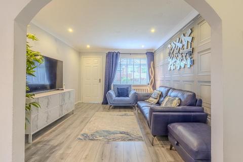 undefined, Dunellan Gardens, Glasgow, Moodiesburn, G69 0GE