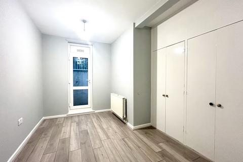 undefined, Kings Road, Reading, Berkshire, RG1