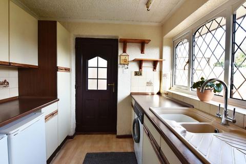 2 bedroom semi-detached bungalow for sale, Lifton Croft, Kingswinford DY6