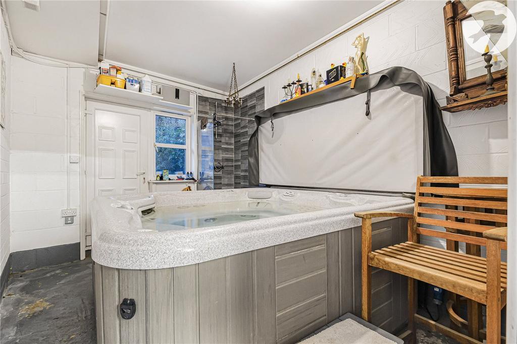 Hot Tub Room