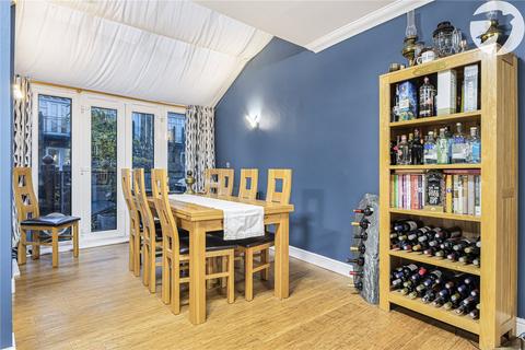 4 bedroom terraced house for sale, Kingfisher Drive, Greenhithe, Kent, DA9