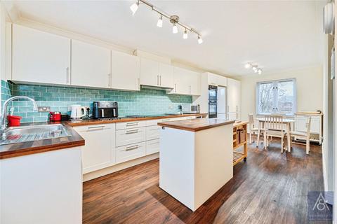 undefined, Meadoway, Buckingham MK18
