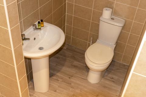 10 Lipson Road, Flat 2