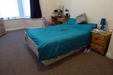 undefined, 10 Lipson Road, Flat 2
