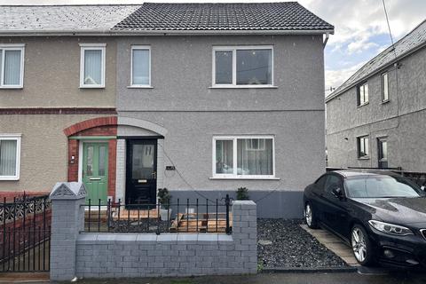 Kelvin Road, Clydach, Swansea
