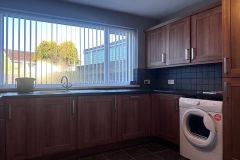 2 bedroom semi-detached house to rent, Jersey Road, Bonymaen, Swansea
