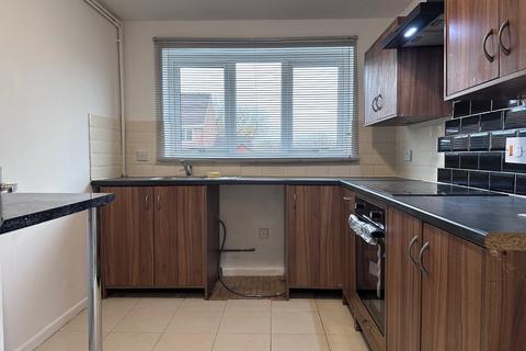 3 bedroom semi-detached house to rent, Heol Y Waun, Pontlliw, Swansea