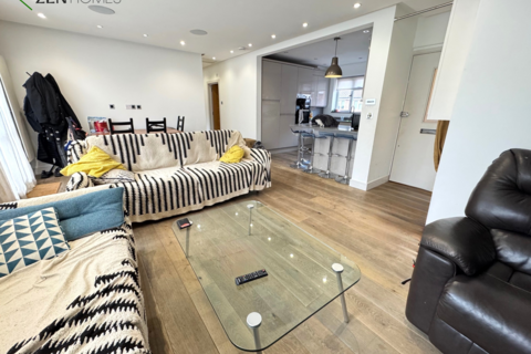 undefined, London N21
