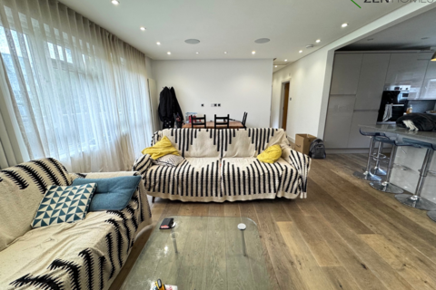 undefined, London N21