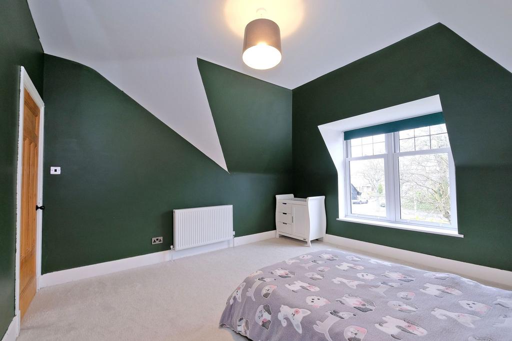 Bedroom 4 alternative view