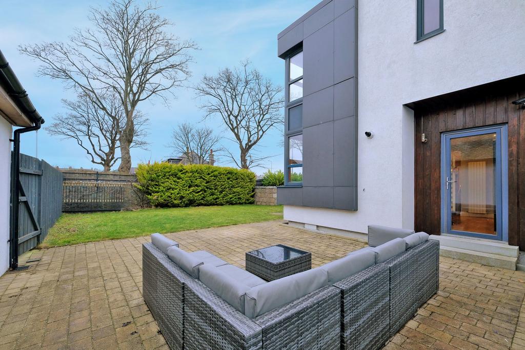 Patio alternative view