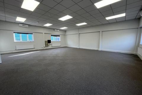 Office to rent, 11-15 Schneider Business Park Felixstowe IP11 3SS