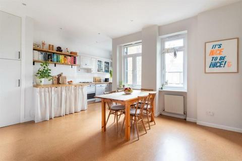 3 bedroom apartment to rent, N15