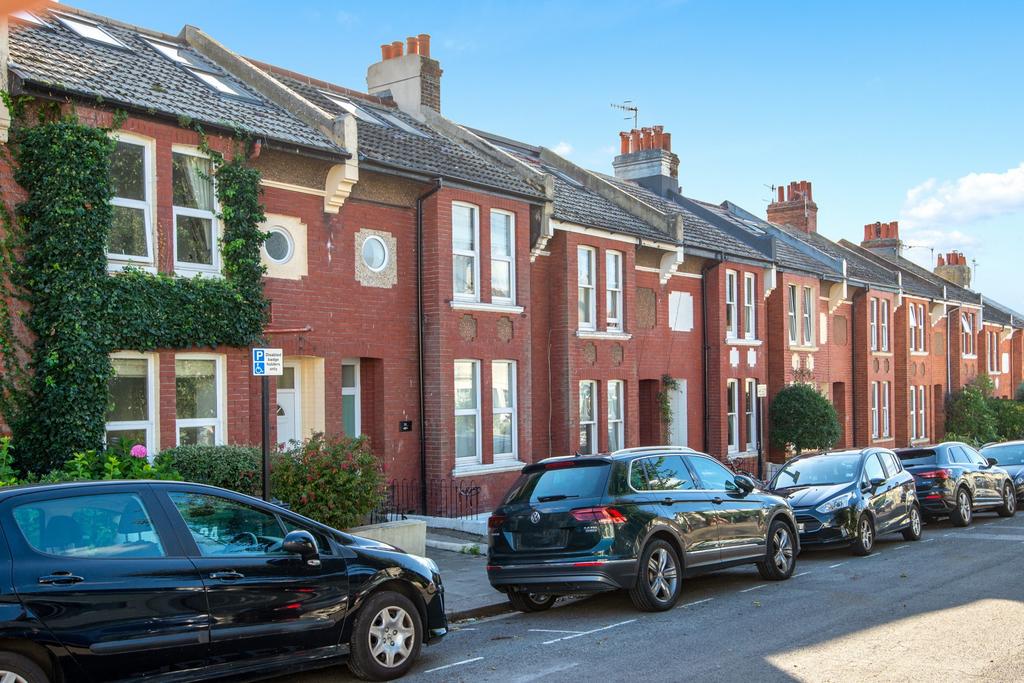 Attractive tree-lined street with well-maintain...
