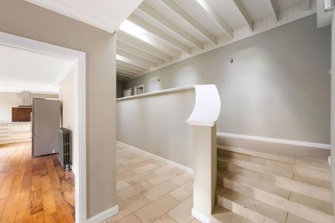 undefined, East End Road, Cheltenham GL53