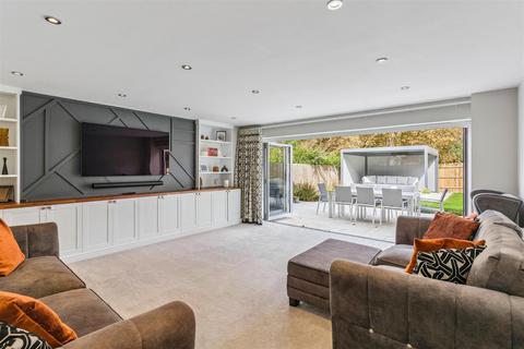 undefined, Watling Street, Little Brickhill, Milton Keynes