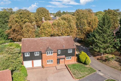 5 bedroom detached house for sale, Watling Street, Little Brickhill