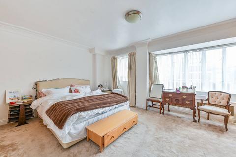 Prince Albert Road, St John's Wood, London, NW8