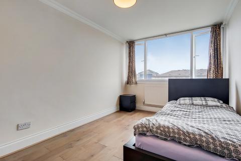 140 Ray Lodge Road, Woodford Green, IG8 7PB