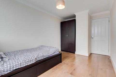 140 Ray Lodge Road, Woodford Green, IG8 7PB