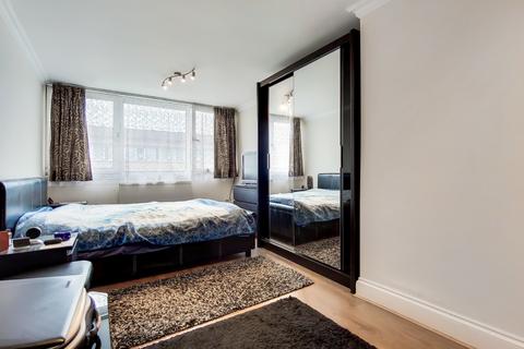 2 bedroom apartment for sale, Ray Lodge Road, Woodford Green, IG8