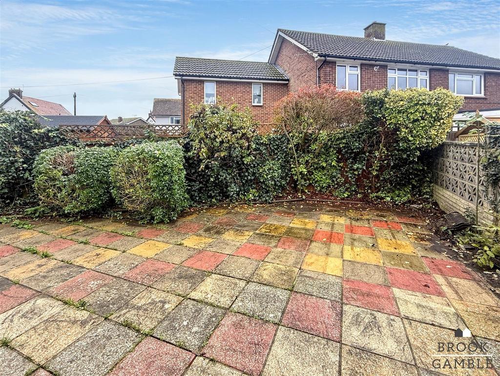 01323 438506