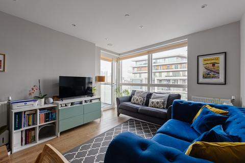 2 bedroom flat for sale, Iverson Point, Harrison Walk Greenwich SE10