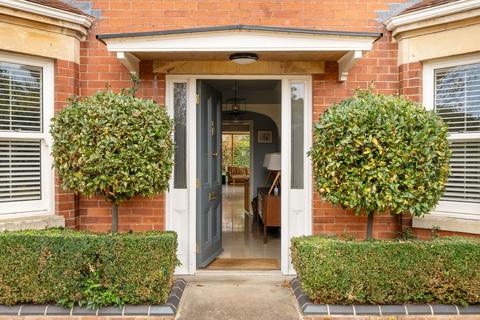 6 bedroom detached house for sale, Eckington, Pershore, WR10