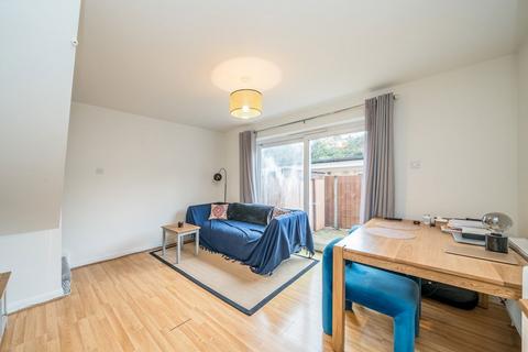 undefined, Garland Drive, Hounslow TW3