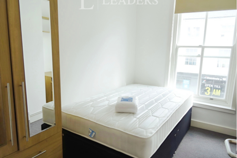 undefined, Regent Street, CV32