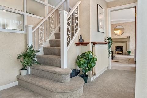 5 bedroom detached house for sale, Carleton Road, Pontefract, WF8