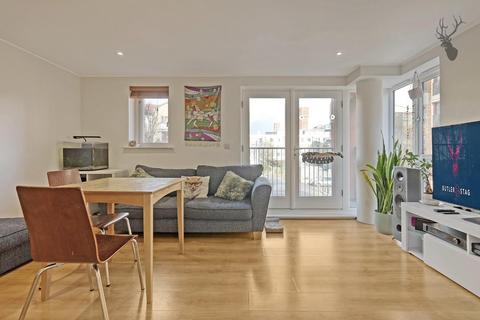2 bedroom apartment to rent, Eastside Mews, Bow E3