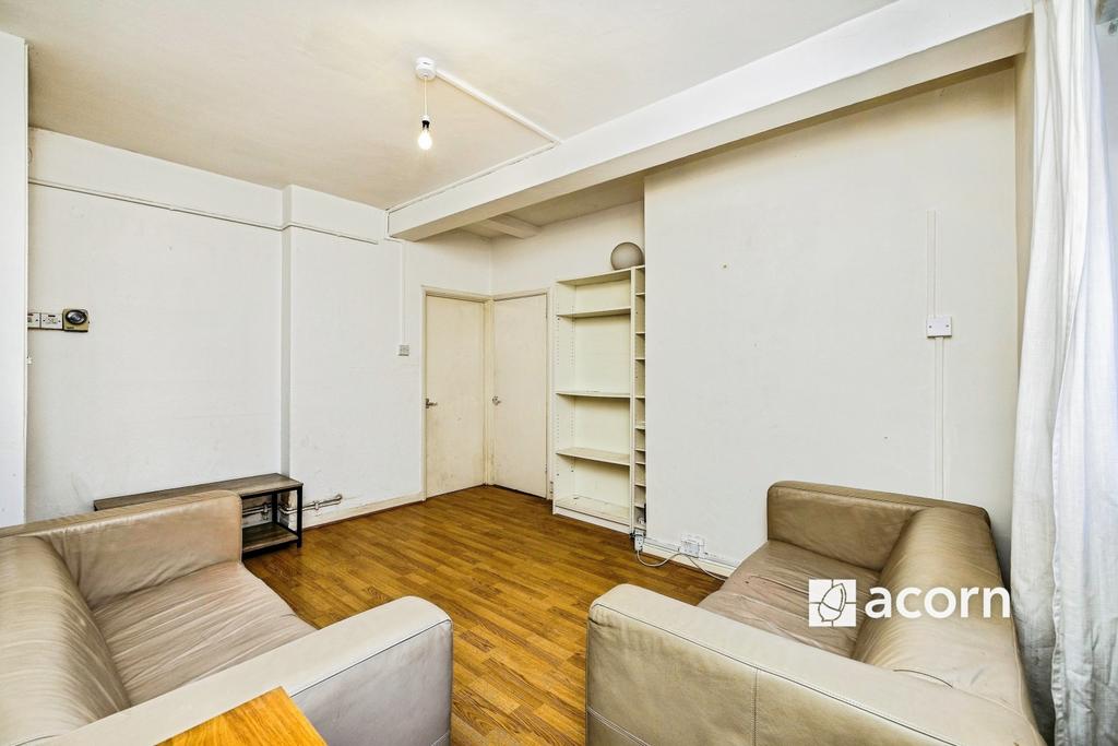 Living Room (3)