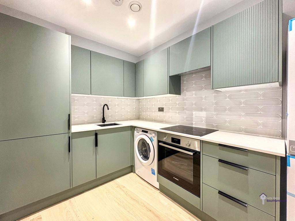 Studio flat waterlooville