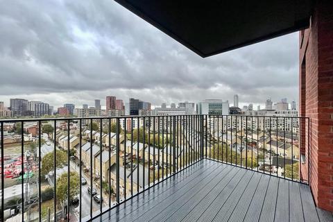 2 bedroom flat to rent, Curlew House, 1 Hawser Lane, Heron Wharf, London E14