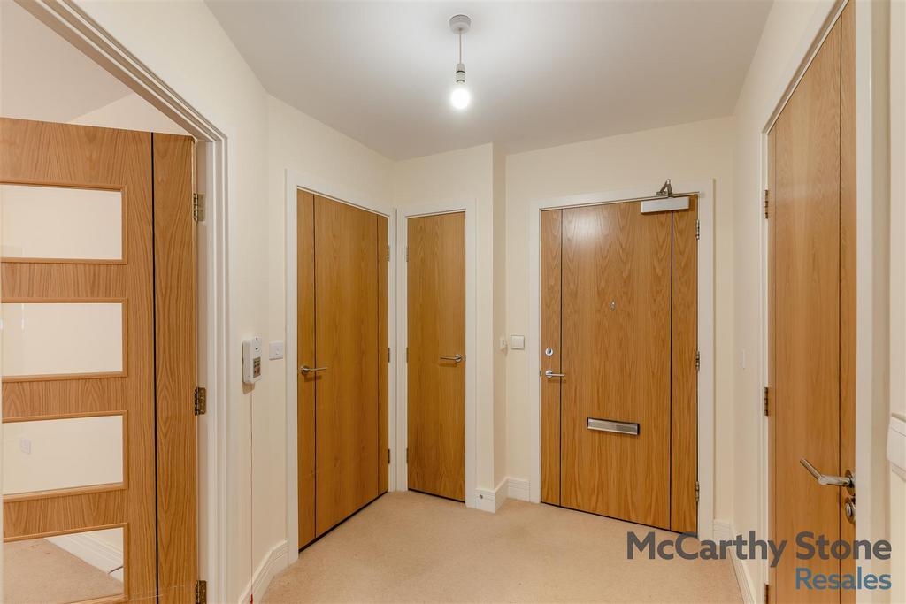 8664601-interior09.jpg