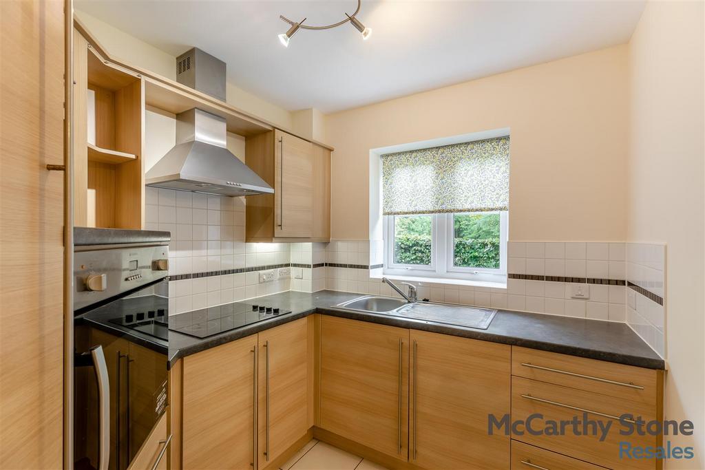 8664601-interior15.jpg