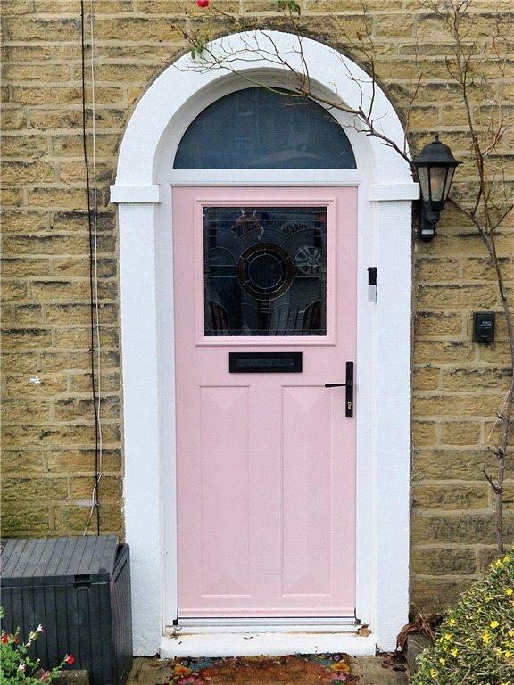 Feature Door