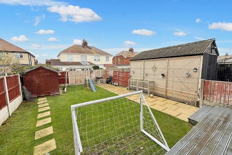 3 bedroom semi-detached house for sale, Clwyd Avenue, Abergele, LL22 7NF