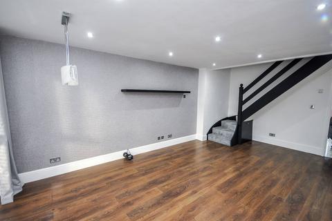 2 bedroom terraced house to rent, Chichester Close, Kingston Park